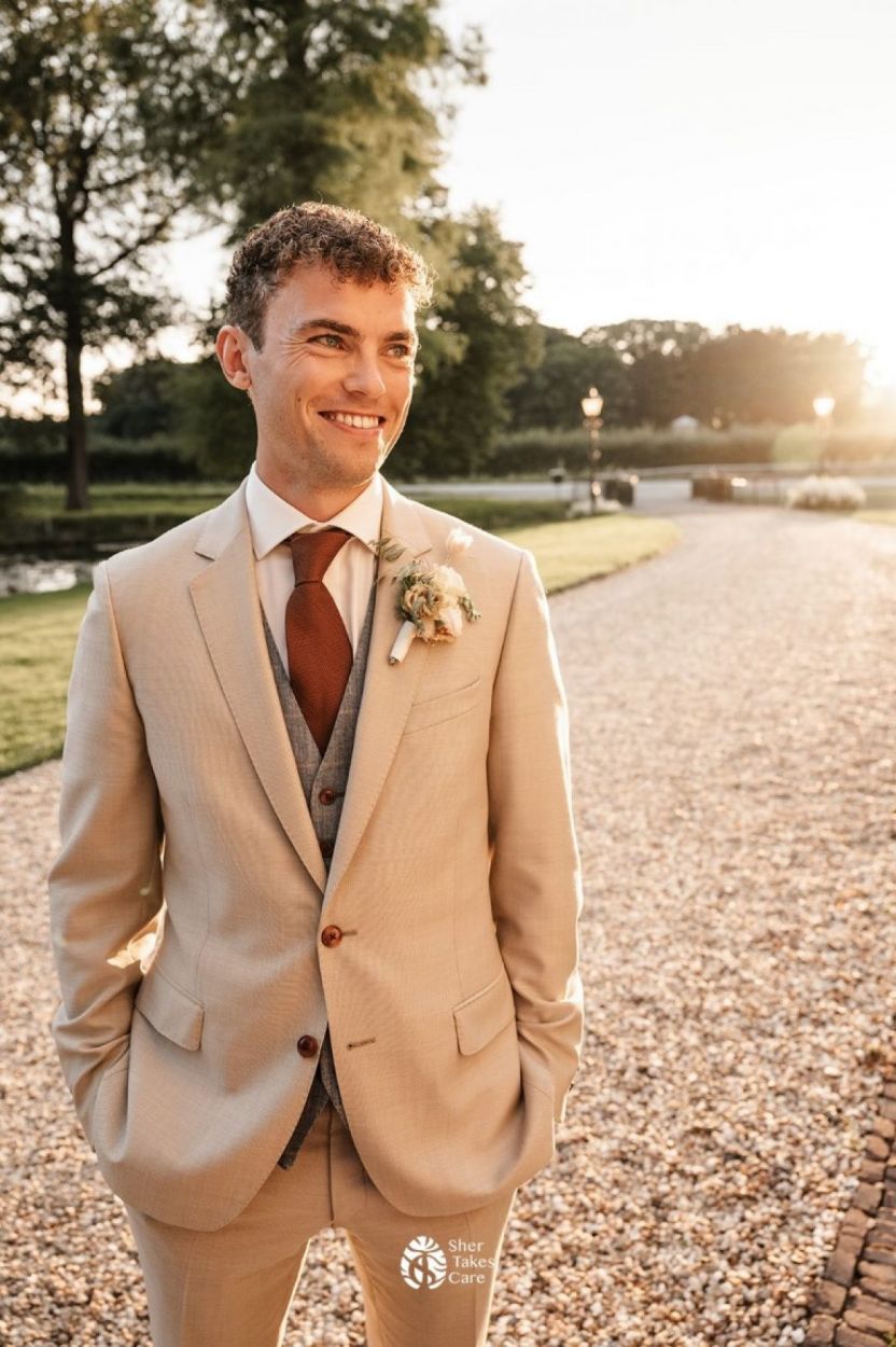 Beige kleurig trouwpak Hoes Tailors